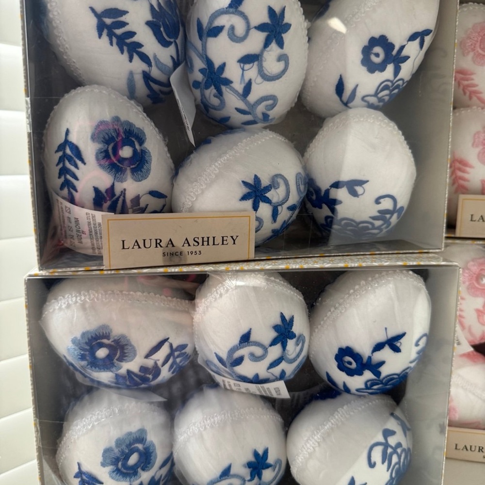 - Laura Ashley 12 feet of Easter eggs garlands